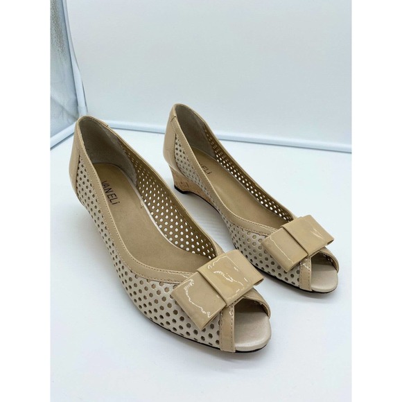 Vaneli Women’s Peep Toe Perforated Patent Leather Cork‎ Wedge Beige Tan Size 9N - Picture 1 of 6
